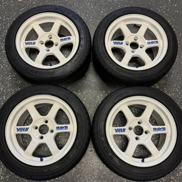 Genuine Volk Racing TE37SL. Original factory timeattack white (TW) finish