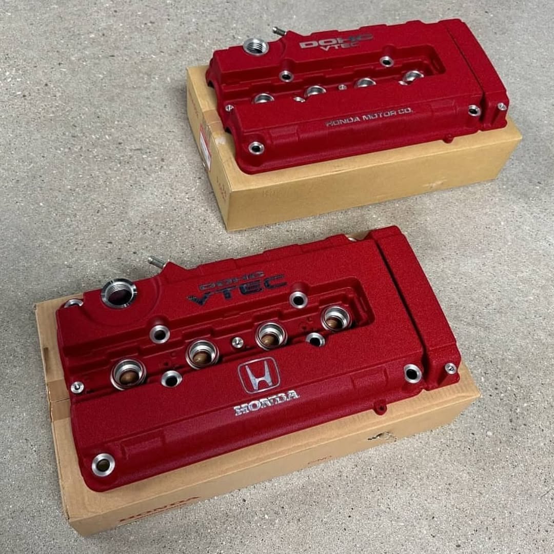 0ecb146b-3059-4cf1-be4a-642b3ed288e0.jpeg USDM ITR Valve Cover (Top valve cover) Brand new - Image 1