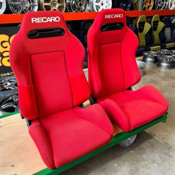SR3 Recaro seats for EK9/DC2 Type r Almost like new.