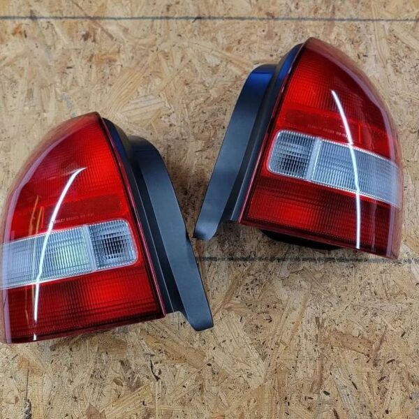 JDM spec taillights for 1998-2000 Honda Civic type R EK9