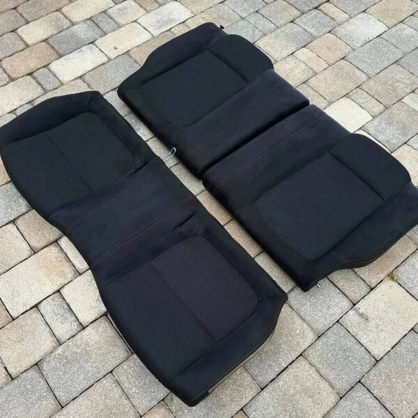 DC2 Type R seat set.