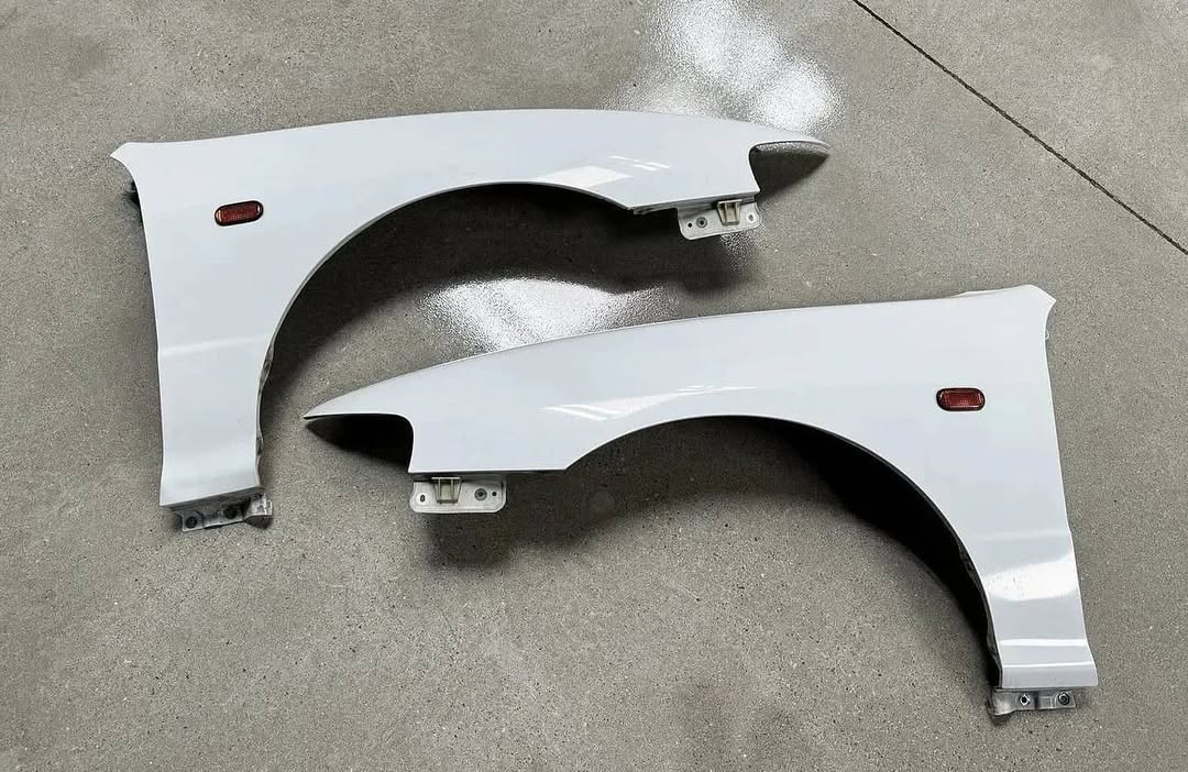 fd3f4775-39f0-4698-9158-84b627dbab59.jpeg JDM Integra Type R Fenders - Image 1