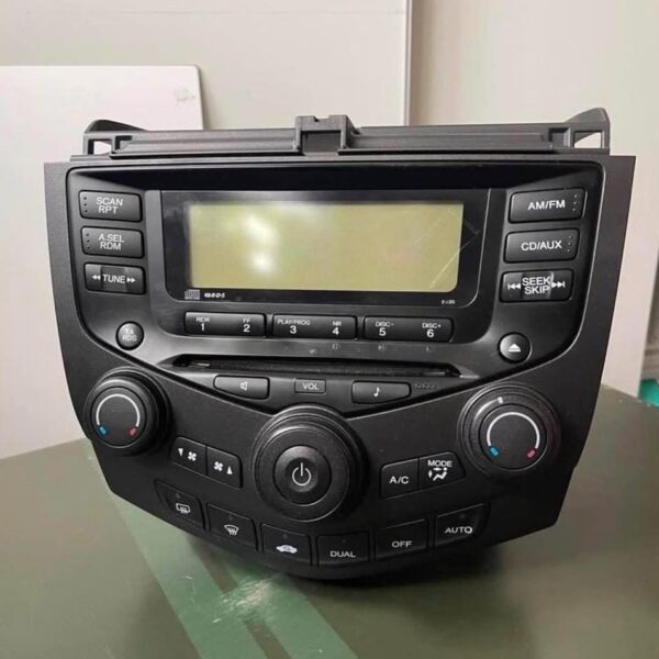 Honda Accord Stereo CD head unit and climate control unit from a 2003 CL9 Accord.