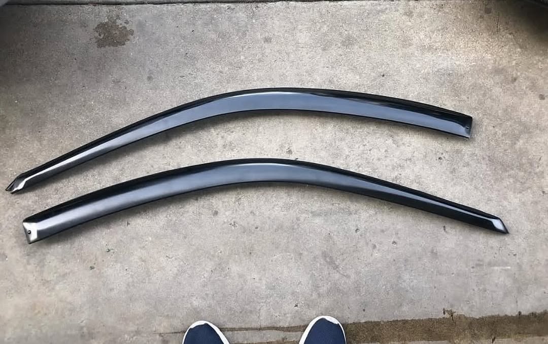 01f8fe96-5781-4f3d-a7b8-fe5fa90f00c7.jpeg 1994-2001 Acura Integra Oem Window Visors Coupe 2-door. Dc4 dc2 jdm - Image 1