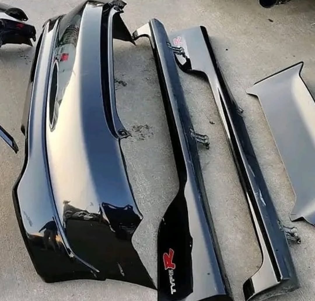 18ee468d-8f40-4c00-8ffb-fab36fb1e9d9.jpeg Honda facelift Ep3 complete body kit. All still in good condition. - Image 1