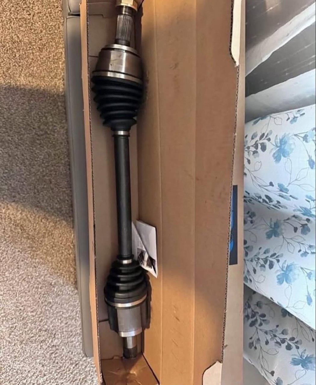 1e7b4fef-3478-4110-b670-afdd33d61bdb.jpeg 2012-2013 Honda Odyssey Touring - CV axle set 2 front axle set - Image 1