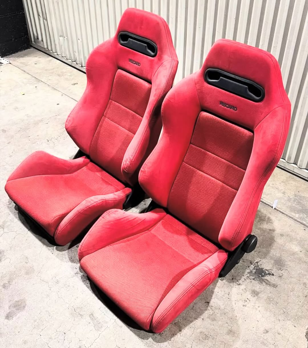 2877f710-e67b-4e42-bc14-bf77d6f304e1.jpeg Clean sr3 Recaro seats - Image 1