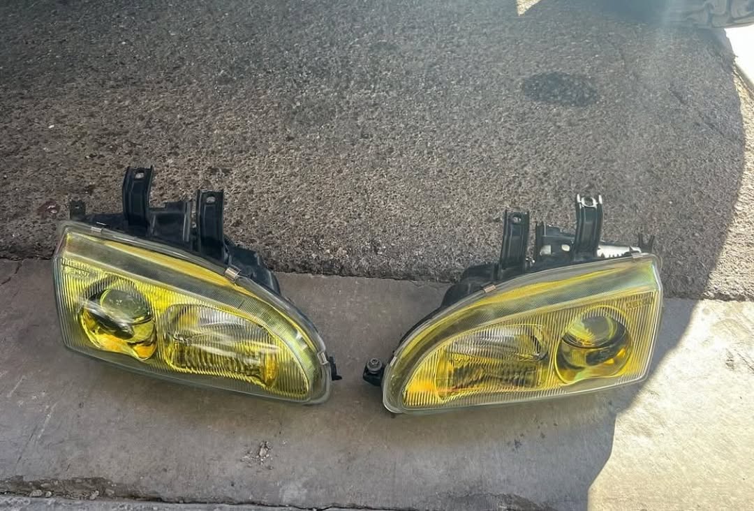 335b9592-23e0-49fb-8e3f-4ceffd42212f.jpeg 2-95 denji projector head lights Original gold - Image 1
