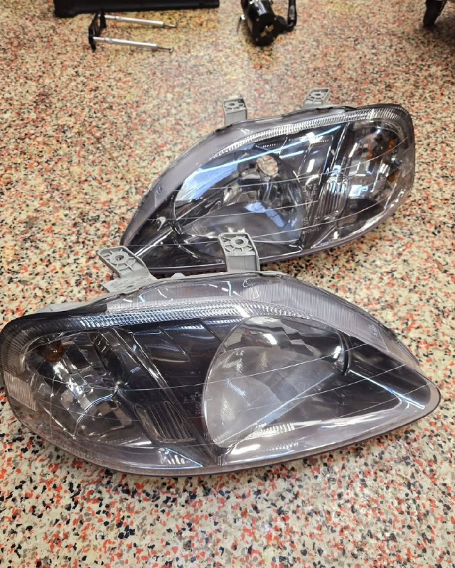 5215195749367803803.jpg EK9 GENUINE TYPE R HEADLIGHTS - Image 1