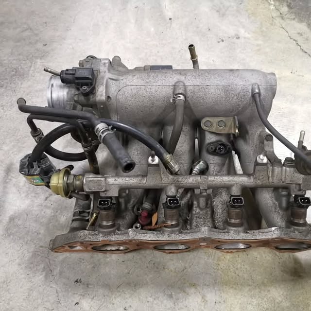 5454234542228500921.jpg HONDA B18C TYPE-R INTAKE MANIFOLD SET - Image 1