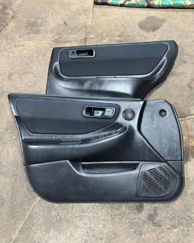 5472181471096730648.jpg Integra Type-R door panels Sedan model - Image 1