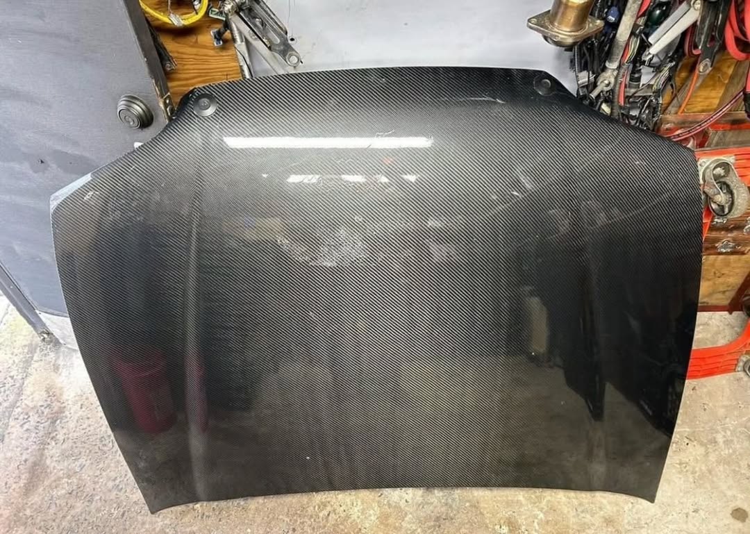 5472181471096730984.jpg EG Carbon hood - Image 1