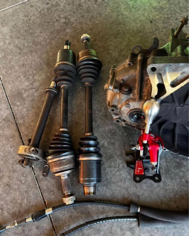 5472181471096731067.jpg Built K Series Z3 Transmission & Extras - Image 1