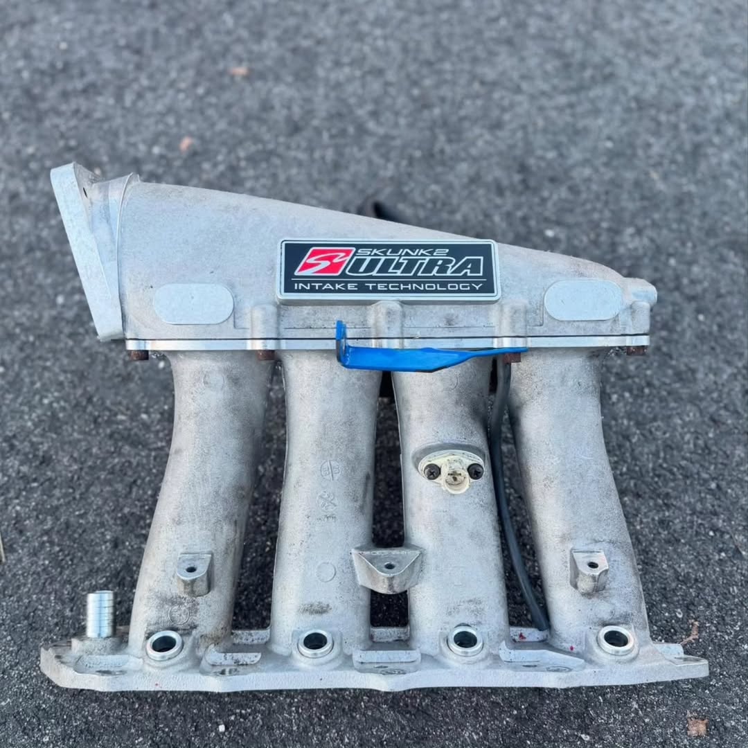 5472377935785748736.jpg Skunk2 intake manifold Ultra series (b series) - Image 1