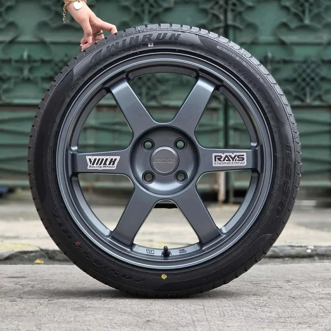 6bdc7702-d15d-46c5-9d51-a7fe639073e3 TE37 17x7.5 4x100 ET35 - Image 1