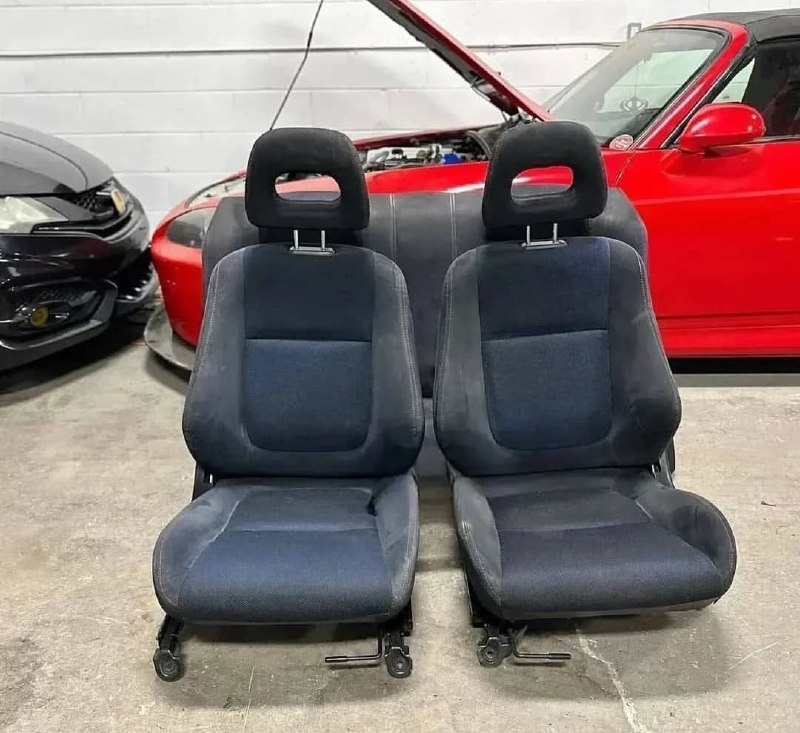 734786cd-7f61-40f8-9b93-ad6a168439f5.jpeg Integra Type R (iTR) Seats Pretty good condition no rips or burn holes! - Image 1
