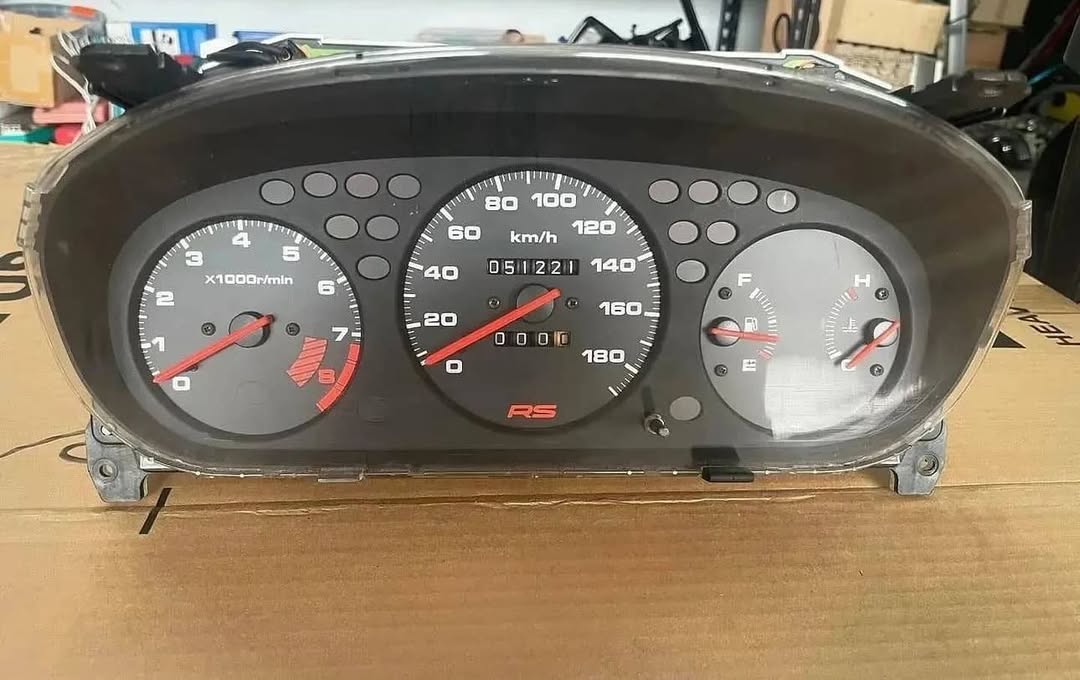 7914c730-d72e-44be-91f5-347b7370d5f0.jpeg RARE!! 96-00 Honda civic VI RS EDM JDM cluster. - Image 1