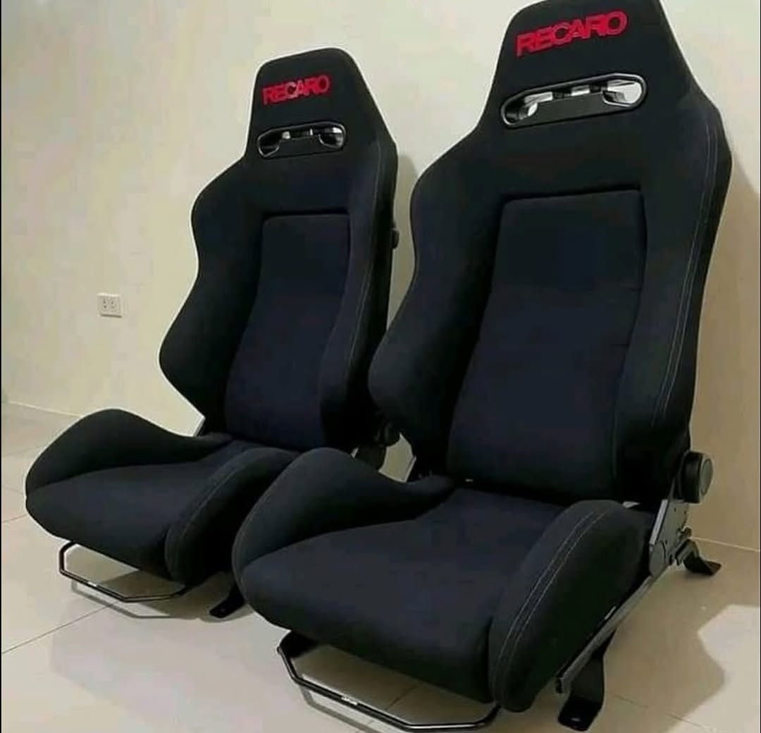 7ae6c03f-2231-4fa3-af72-1ffea7c292ed.jpeg Authentic Recaro Speed Black Nardo - Image 1