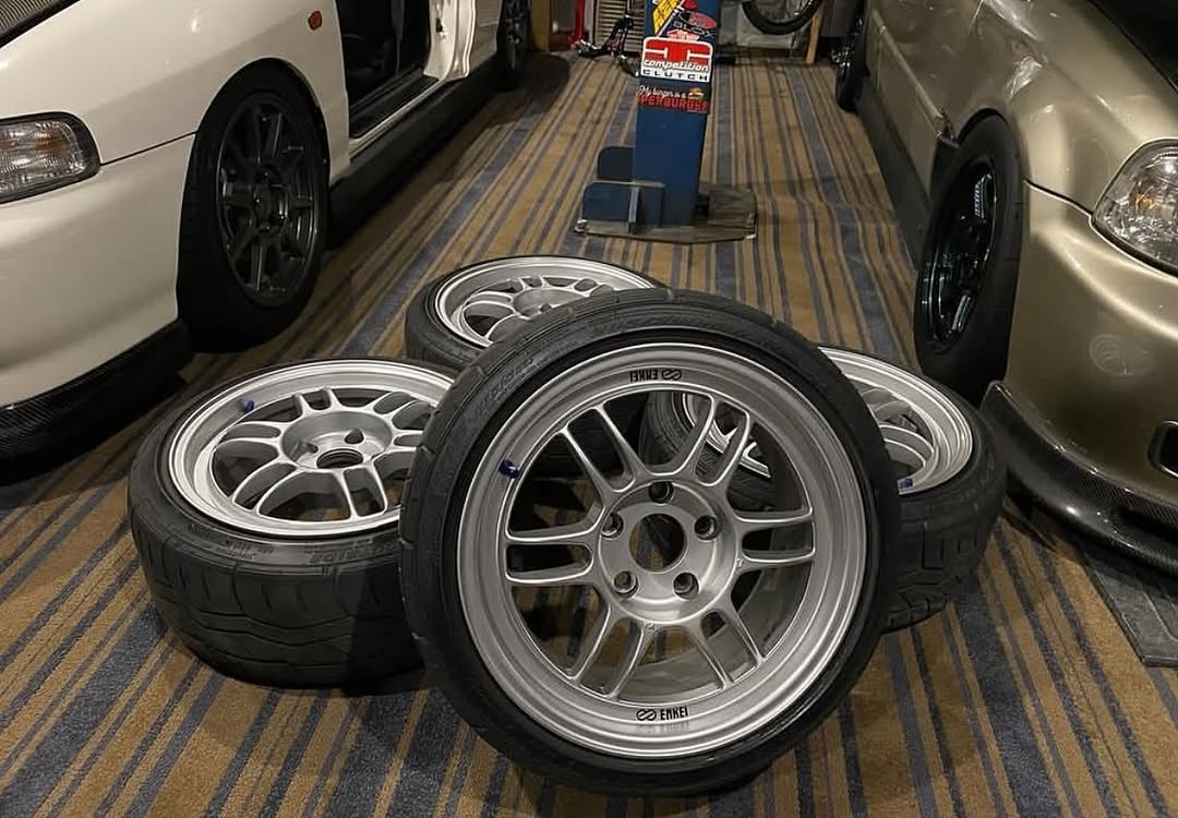 7b320cd5-8c2a-4869-884f-8c22867c6782.jpeg Authentic Enkei RPF1’s Wheel Specs/ Bolt Pattern: 16x8 +38 5x114 - Image 1