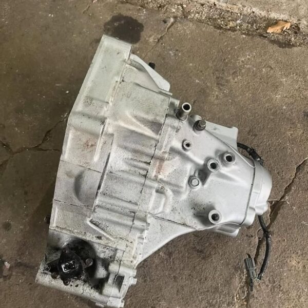 GS-R transmission, no issues at all, no pop outs no grinds