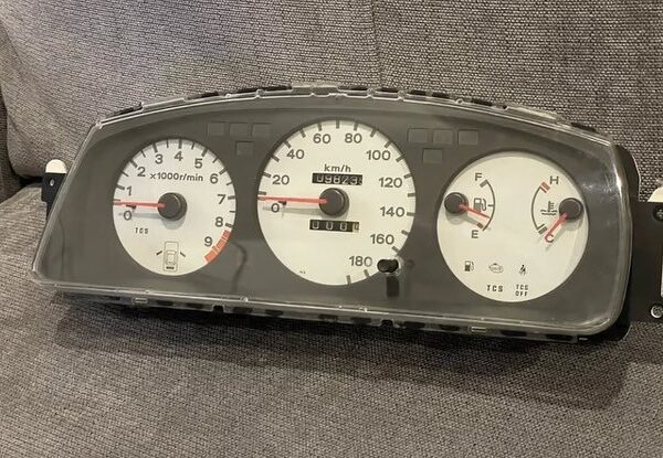 Honda Civic SiR 92-95 EG6 Gauge Cluster H/B MT white face Amber speedometer.