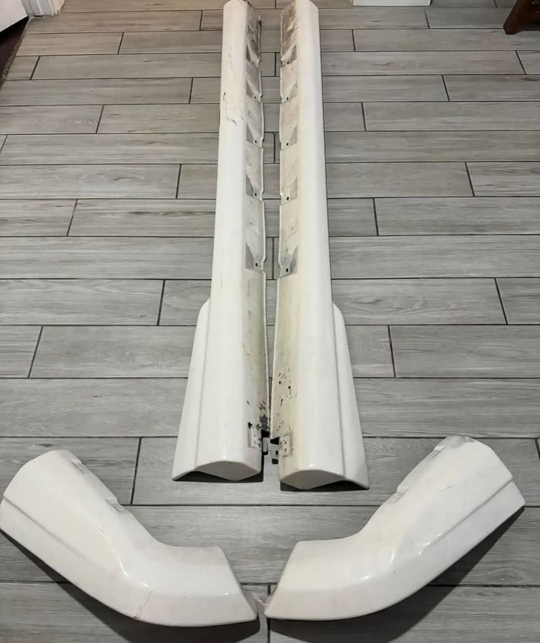 93654a7a-21d2-425a-88e3-e280022a9e32.jpeg FS: DC2 OEM Optional Side Skirts with Rear Valances. - Image 1