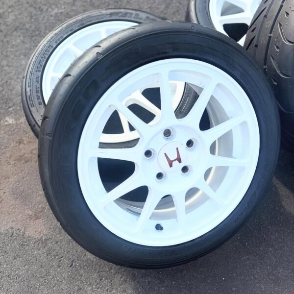 Integra Type-R OEM wheels 5x114.3 - 215/45/16