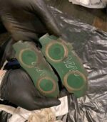 4 pot spoon caliper set with brake pads and brake rotors. - Image 3