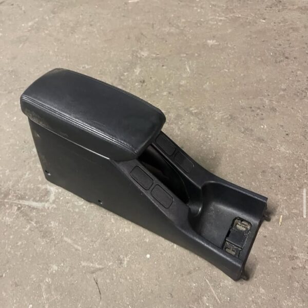 94-01 Acura integra center console & armrest