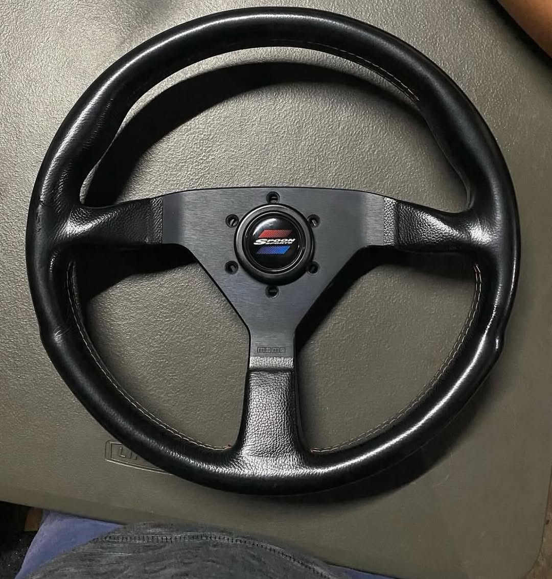 e51f1333-2189-4377-a4b3-80e35b37c6d1.jpeg Spoon Sports Gen2 Steering Wheel Mint condition - Image 1