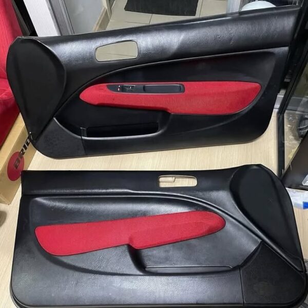 Ek9 typeR door panel. Original leather, no tears or scratches.