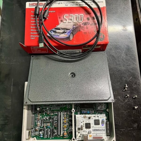 Hondata S300 V3 in a P28 ECU