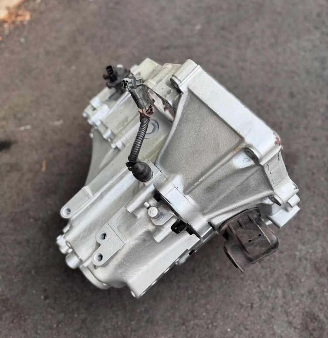 f9921f77-921d-4023-8ac0-96cb1ff07997.jpeg D1626 5 speed transmission BOO code - Image 1