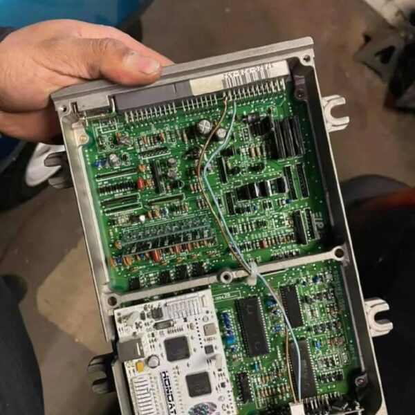 Hondata s300 v3 with Hondarulez coil on plug kit